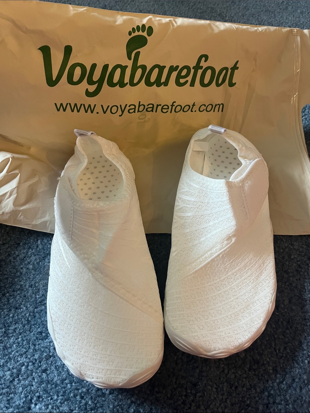 Voya Barefoot Women's white Slip-On Knit Sneakers